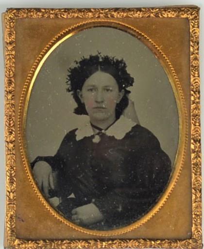 ANTIQUE 1860's 1/9 PLATE AMBROTYPE TINTYPE GIRL SEATED WITH HAIR DECORATION