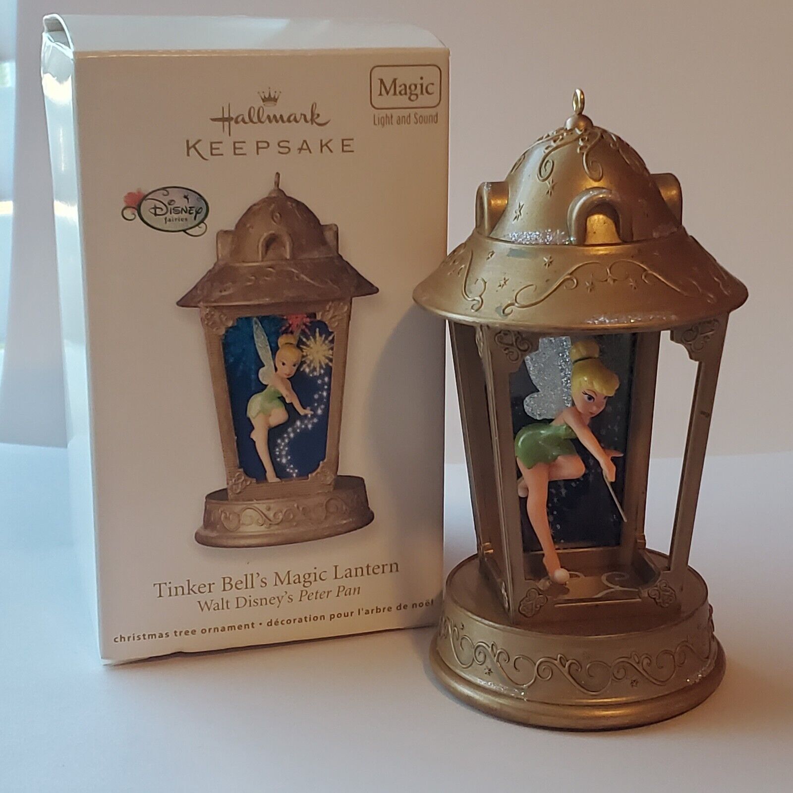 2011 Hallmark Disney Tinker Bell’s Magic Lantern  Peter Pan Ornament  TESTED