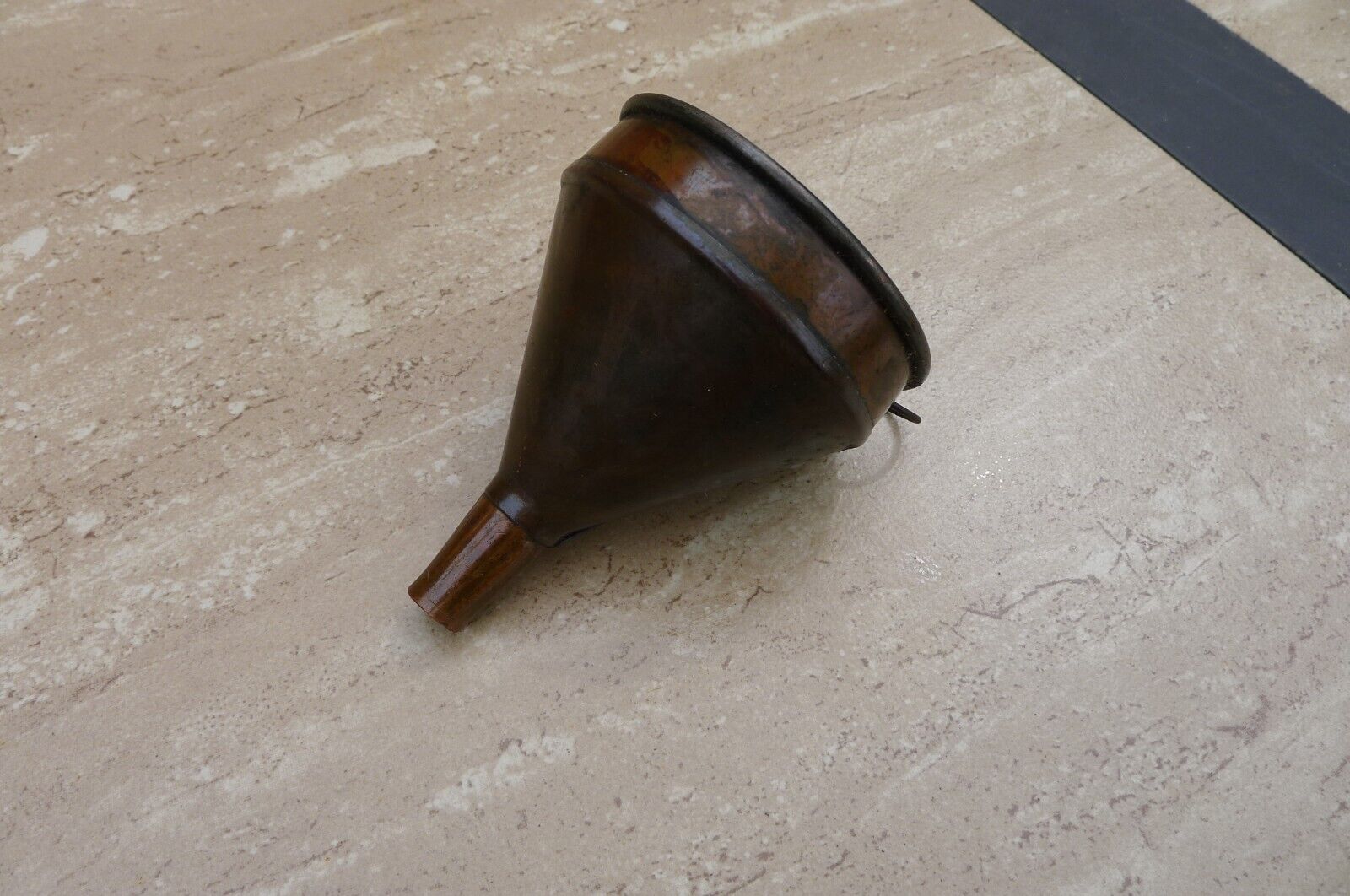 SMALL ANTIQUE TIN LINED COPPER FUNNEL