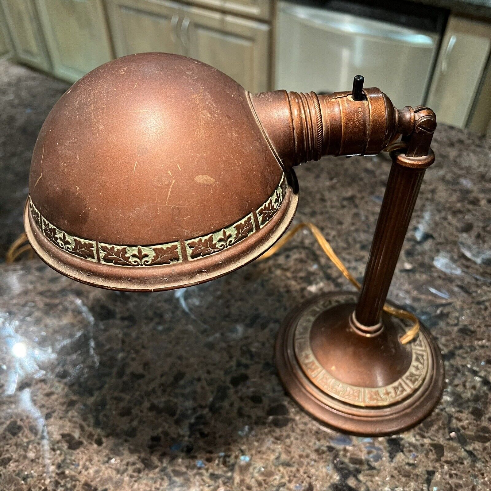 1930’s Vintage Greist Manufacturing Company Brass Table or Desk Lamp