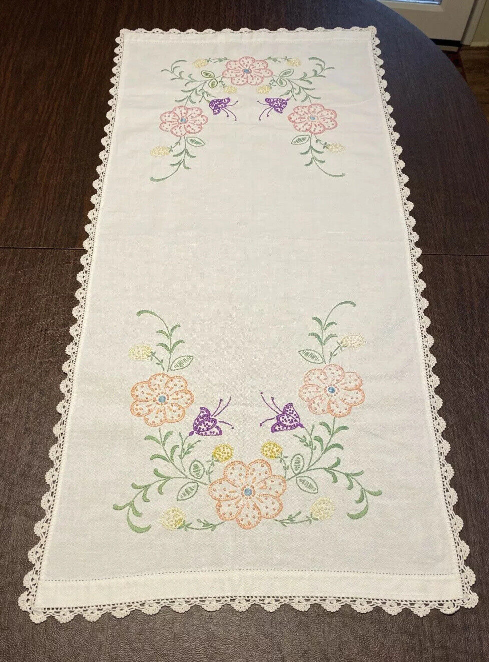 Vintage Antique White Floral Embroidered Crochet 17 X 37 Table Runner -D48