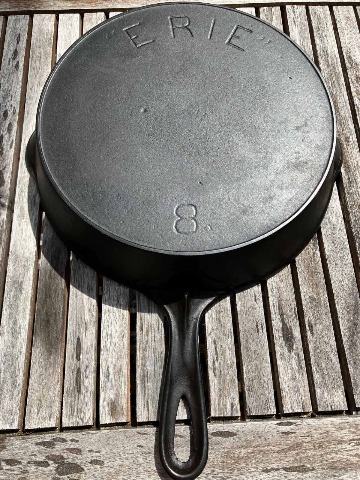 Antique Erie (Griswold) cast iron skillet No. 8 2nd series 10 inch cracked :(