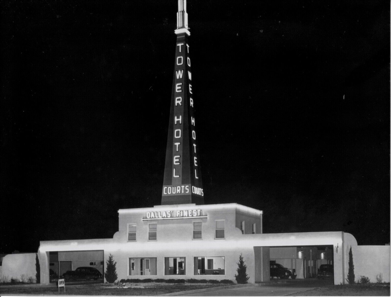 Night Scene Photograph of Dallas Tower Motel on Harry Hinds 1940\'s 8x10 Gloss