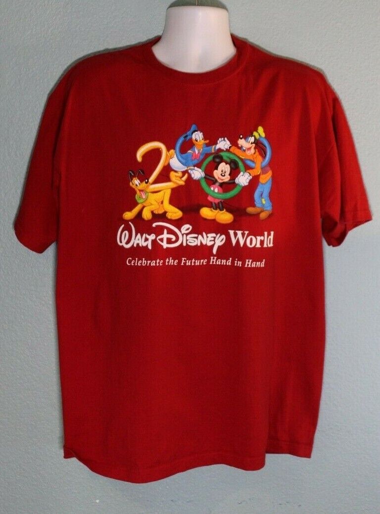 Vintage 2000 Walt Disney World Celebrate Future Hand in Hand T-Shirt L/XL Red