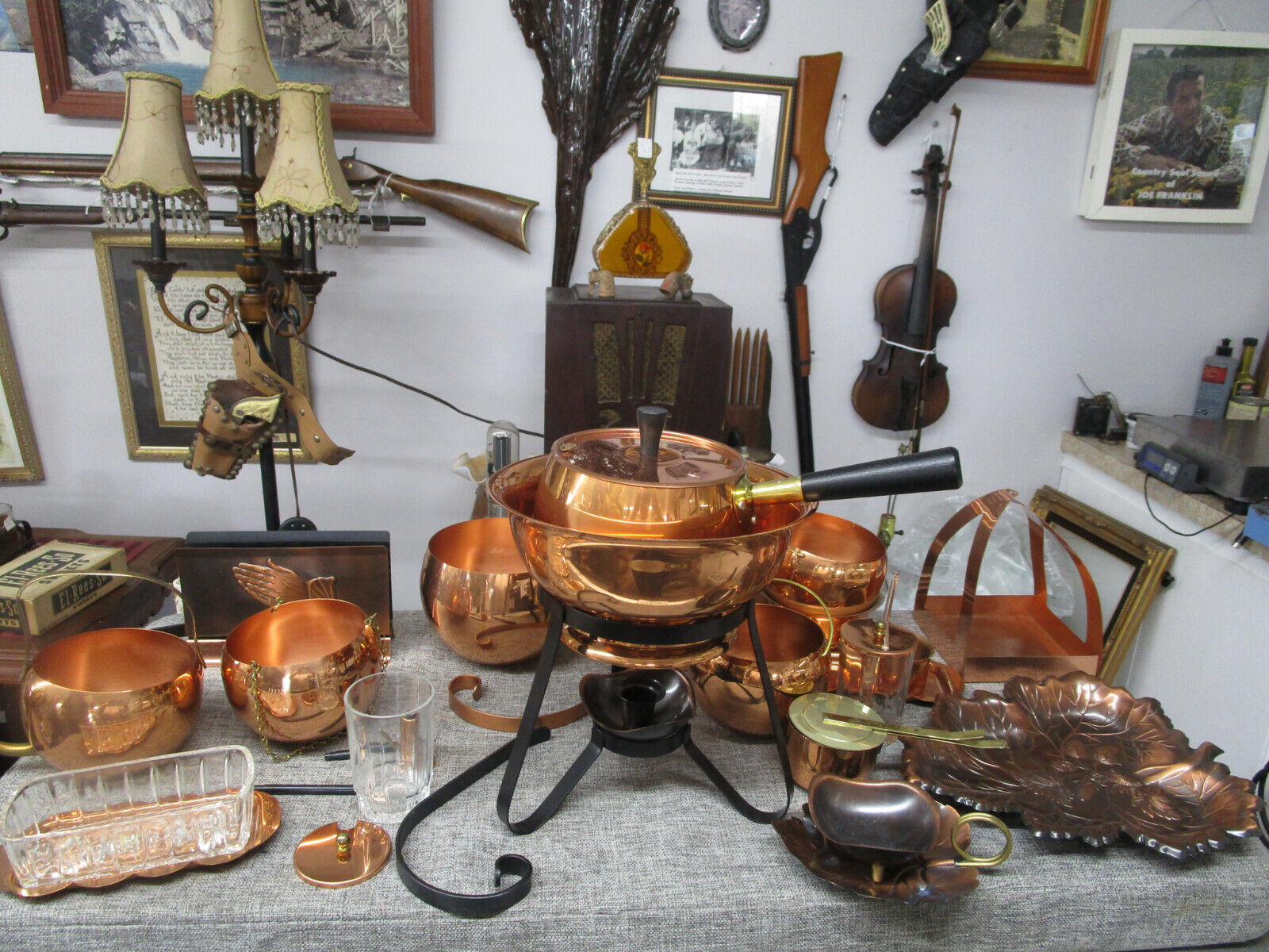 Vintage Random Lot Assortment Of Brass & Copper Metal Pieces, Bowls, Trays