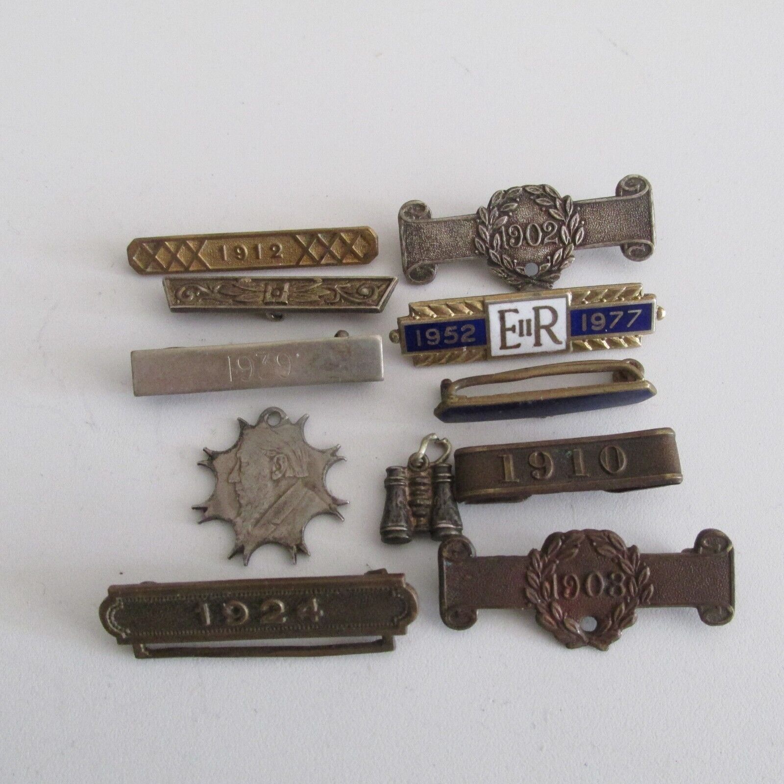 MIXED LOT of MOSTLY DATED ITEMS. Worth a Look