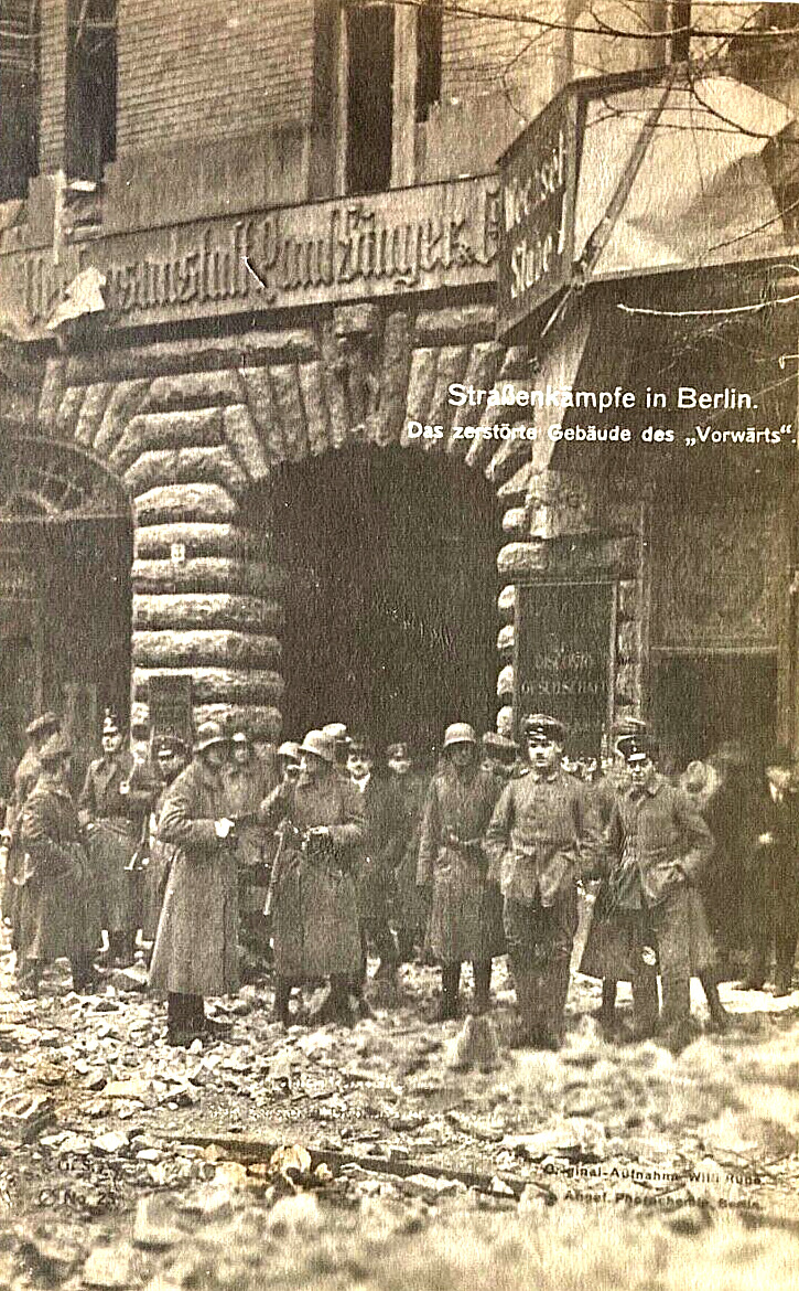 RARE POST-WW1 GERMAN FREIKORPS REVOLUTION BERLIN JAN. 1919 PHOTO POSTCARD RPPC