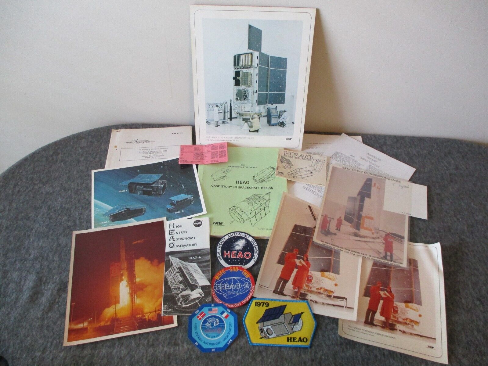 1977-1981 NASA MSFC TRW ATLAS CENTAUR HEAO 1ST GEN PHOTOS+PATCH+STICKERS+REPORTS