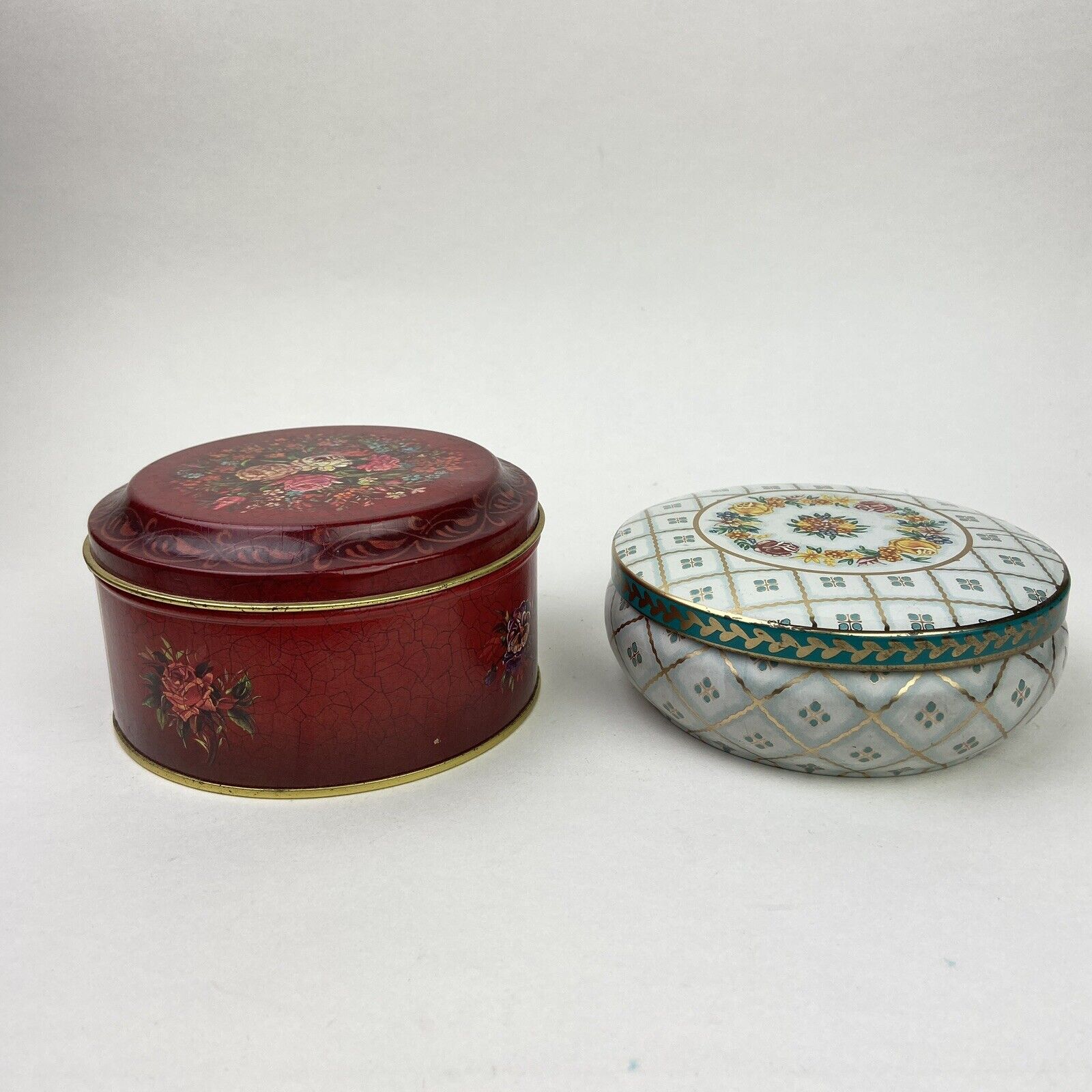 Lot of 2 Vtg Round Empty Tins Made In England Daher & Case Red White Flowers