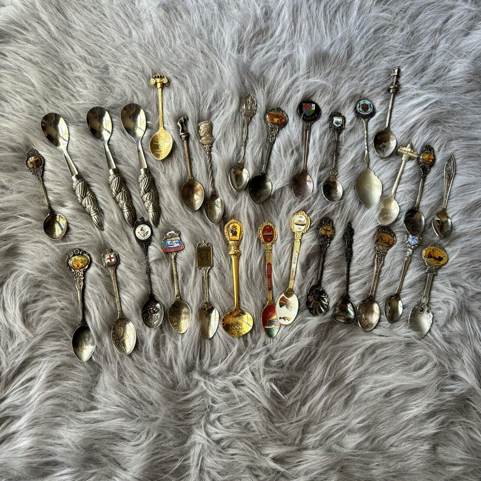Lot of 29 Vintage Souvenir Collector Spoons Assorted Countries Silverplated
