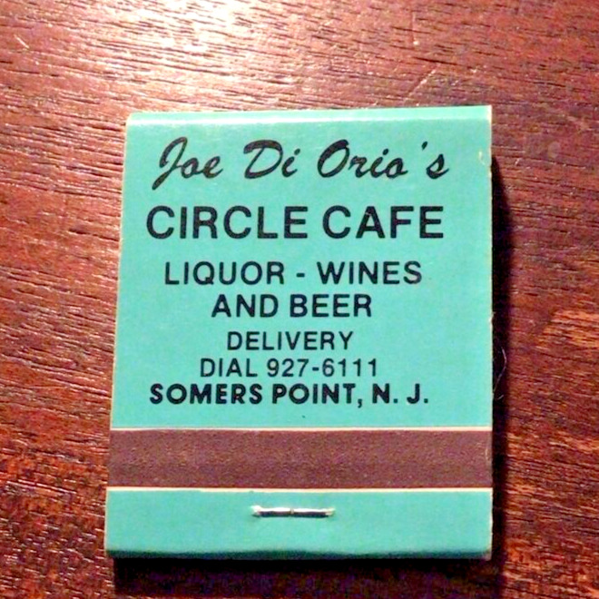 Joe Di Oris\'s Circle Cafe  SOMERS POINT NJ  MATCHBOOK Full