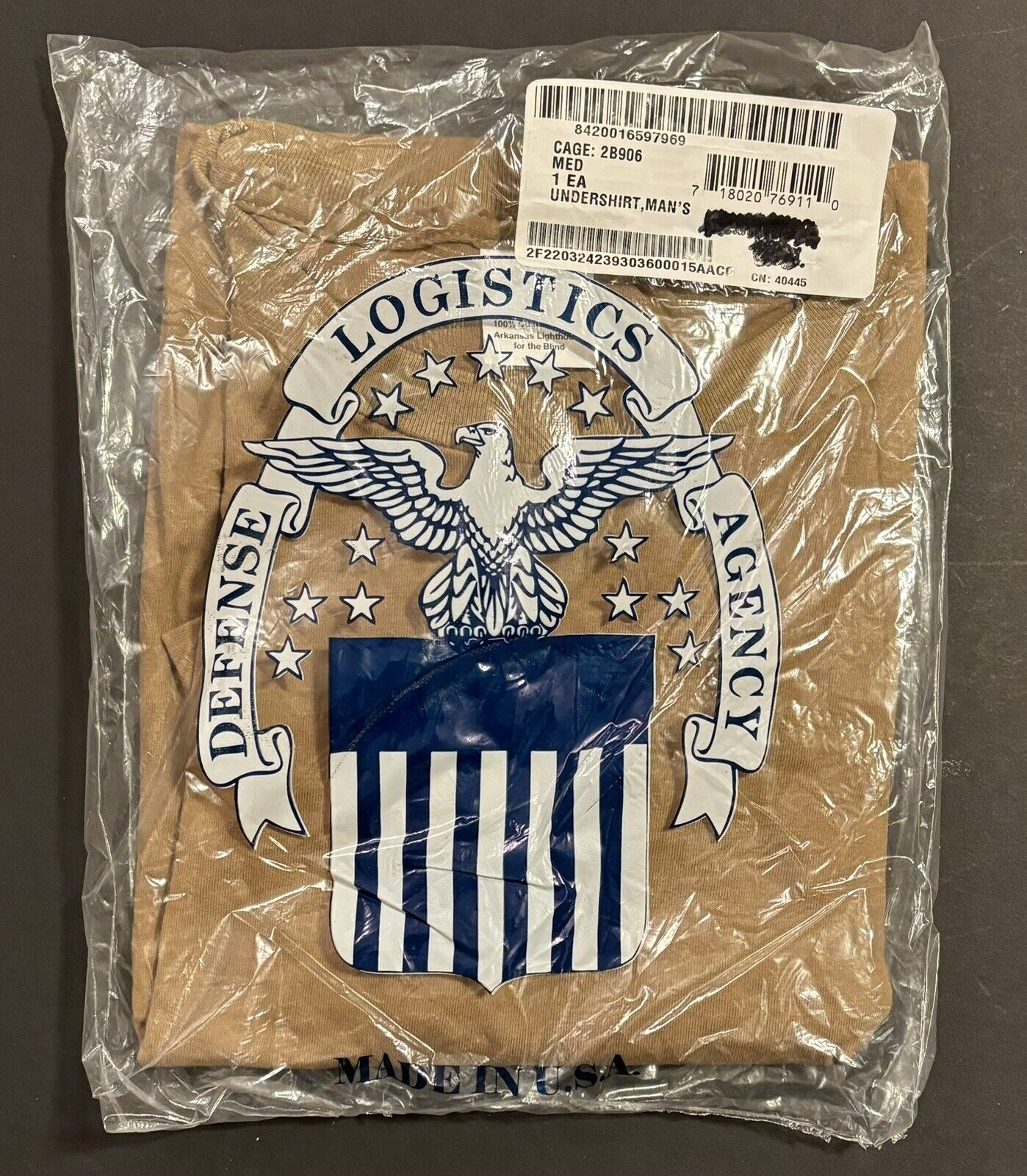 Defense Logistics Agency Men\'s SS Undershirt Size Medium Made in USA Brown NEW
