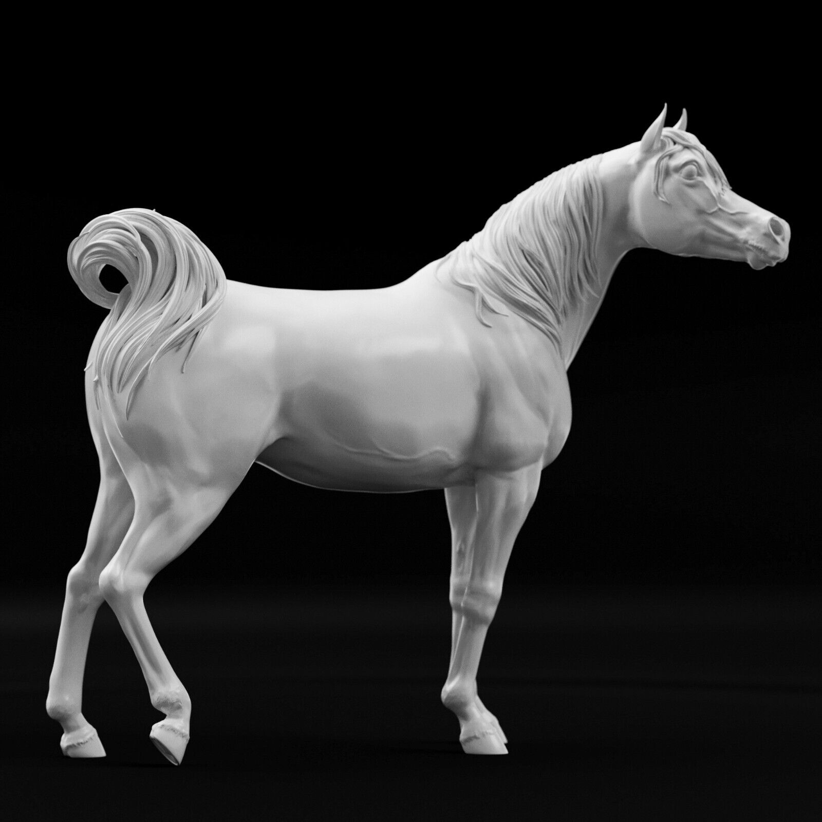 Breyer 1/12 Classic Model Horse Arabian Stallion White Resin Ready To Paint