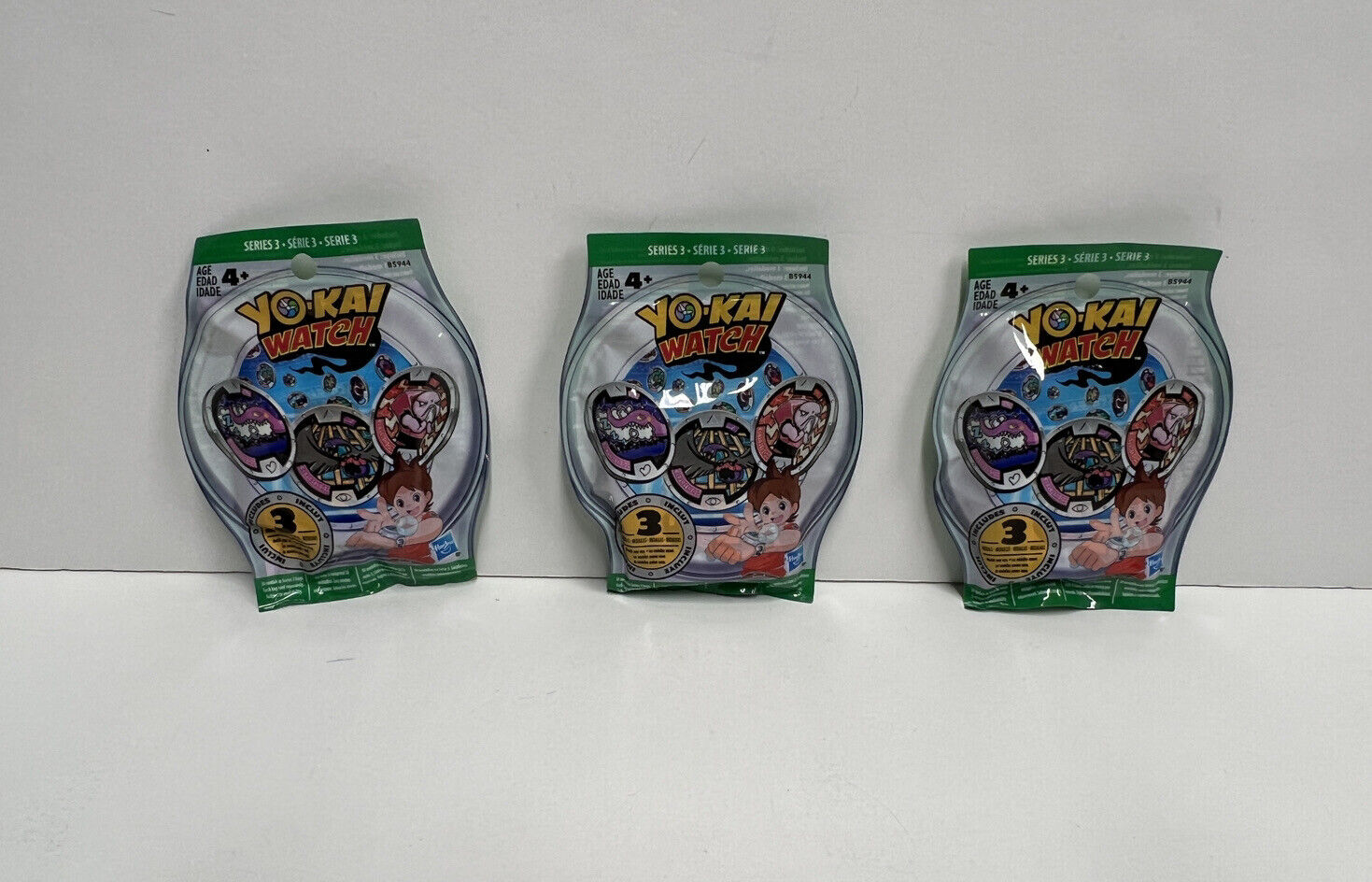 NEW - Hasbro YoKai Yo-Kai Watch Series 3 - Lot of 3 Blind Bags Packs 9 medals