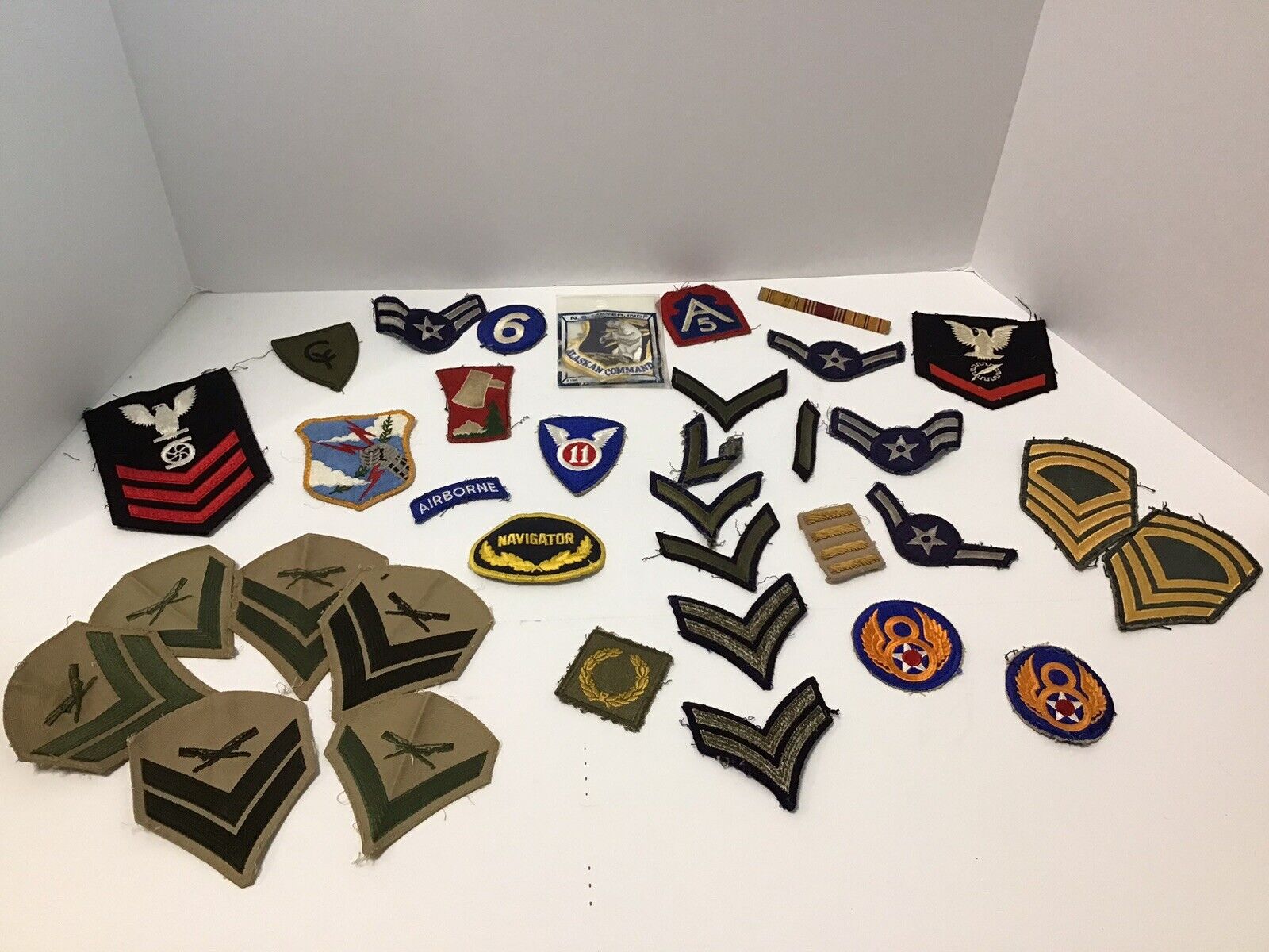 Vintage WW2 Military & Marine Patches Lot
