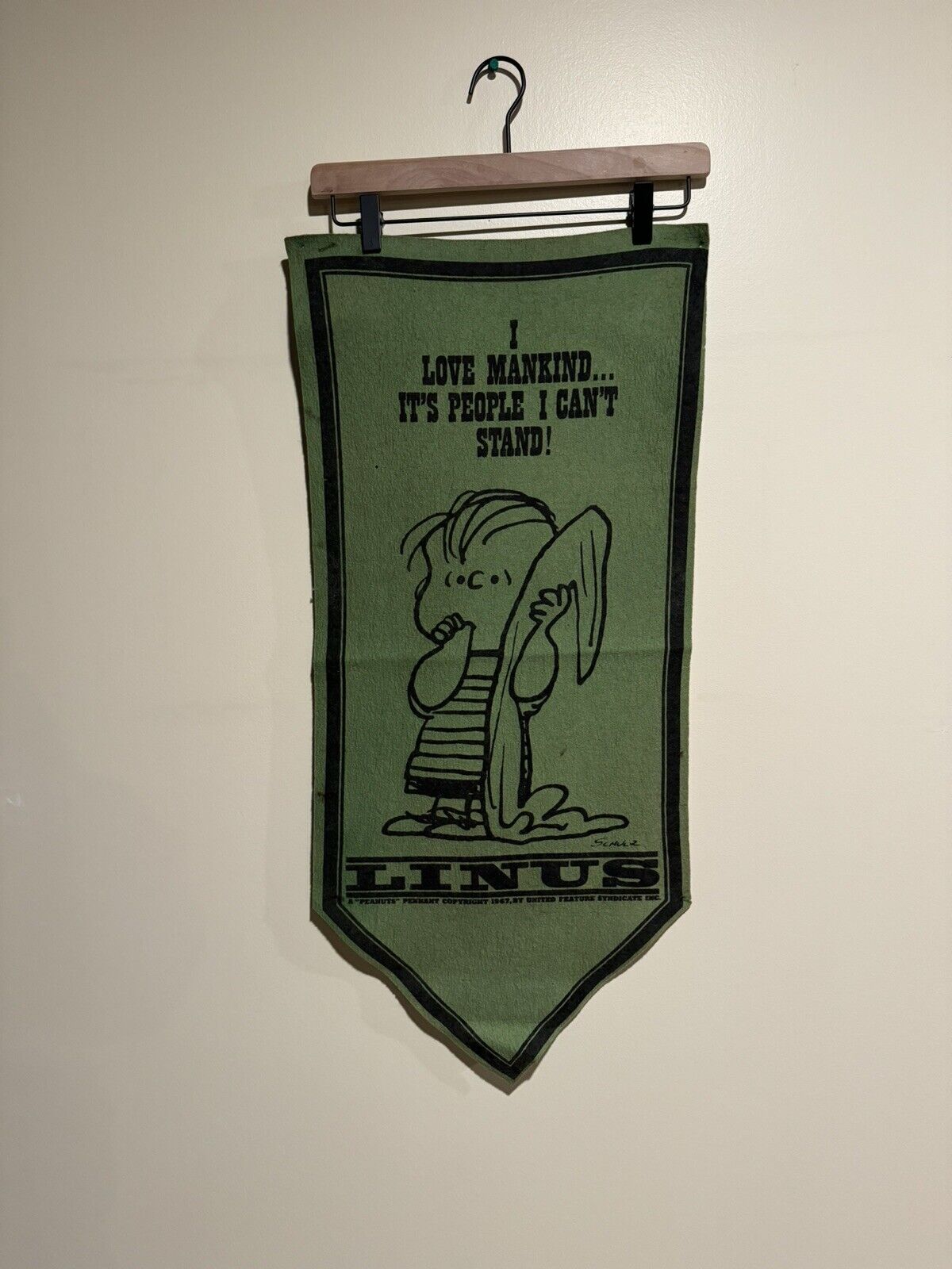 Vintage 1960s Peanuts Linus I Love Mankind Green Felt Banner Pennant