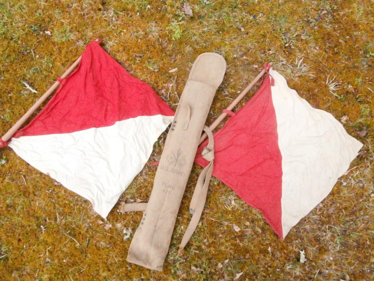 WWI, WWII US ARMY SIGNAL CORPS SIGNAL FLAGS W/CANVAS BAG