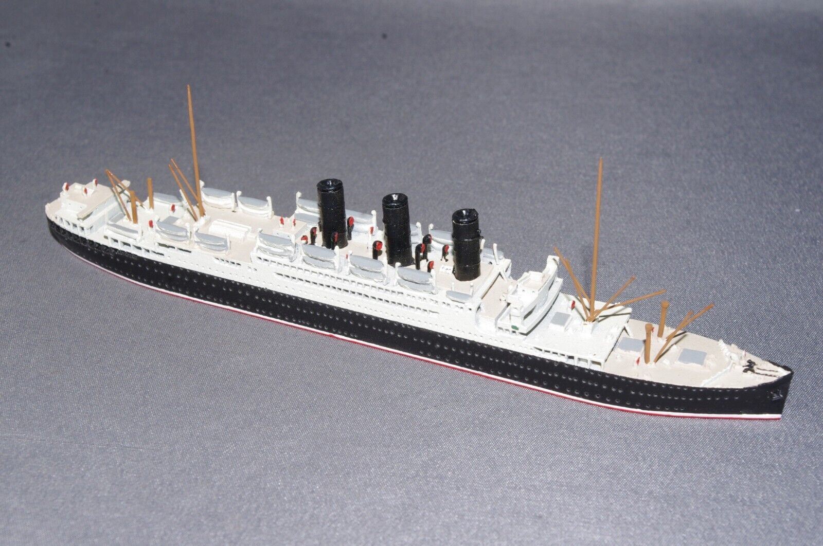 ALBATROS GB PASSENGER SHIP \'RMS TRANSYLVANIA\' 1/1250 MODEL SHIP