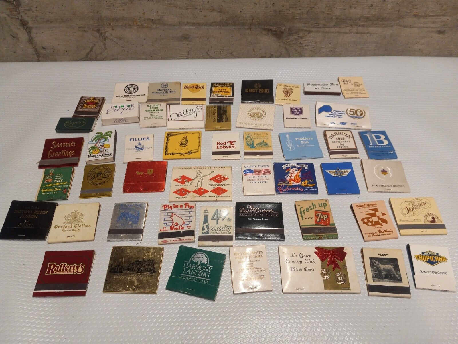 VTG Matchbooks & Boxes w/Matches Lot of 20 Random Pulled Assorted Advertising