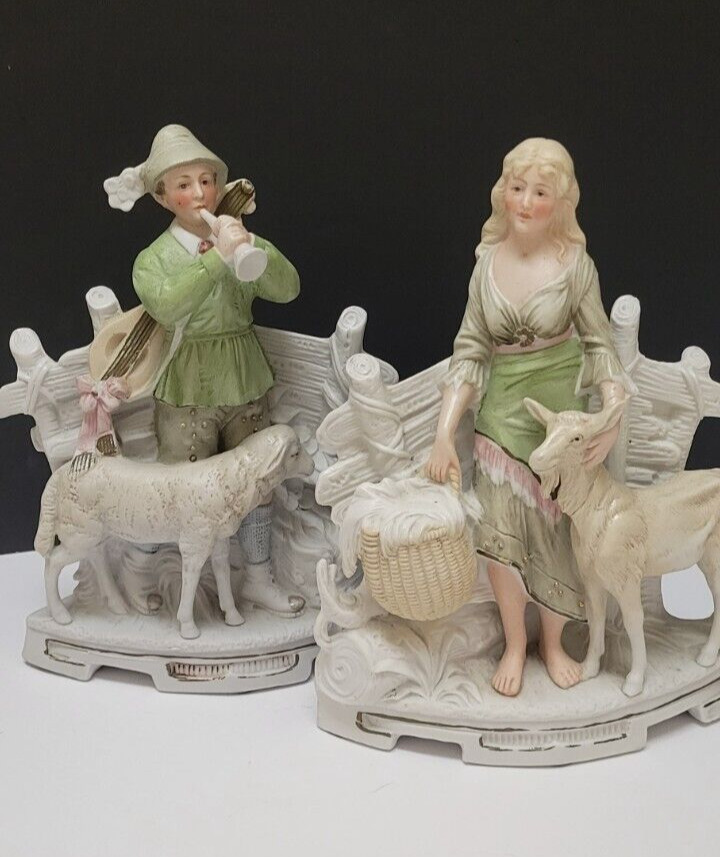 Pair of  Detailed German  Figurines-Sheep Herder Farmer Couple 12320-Excellent