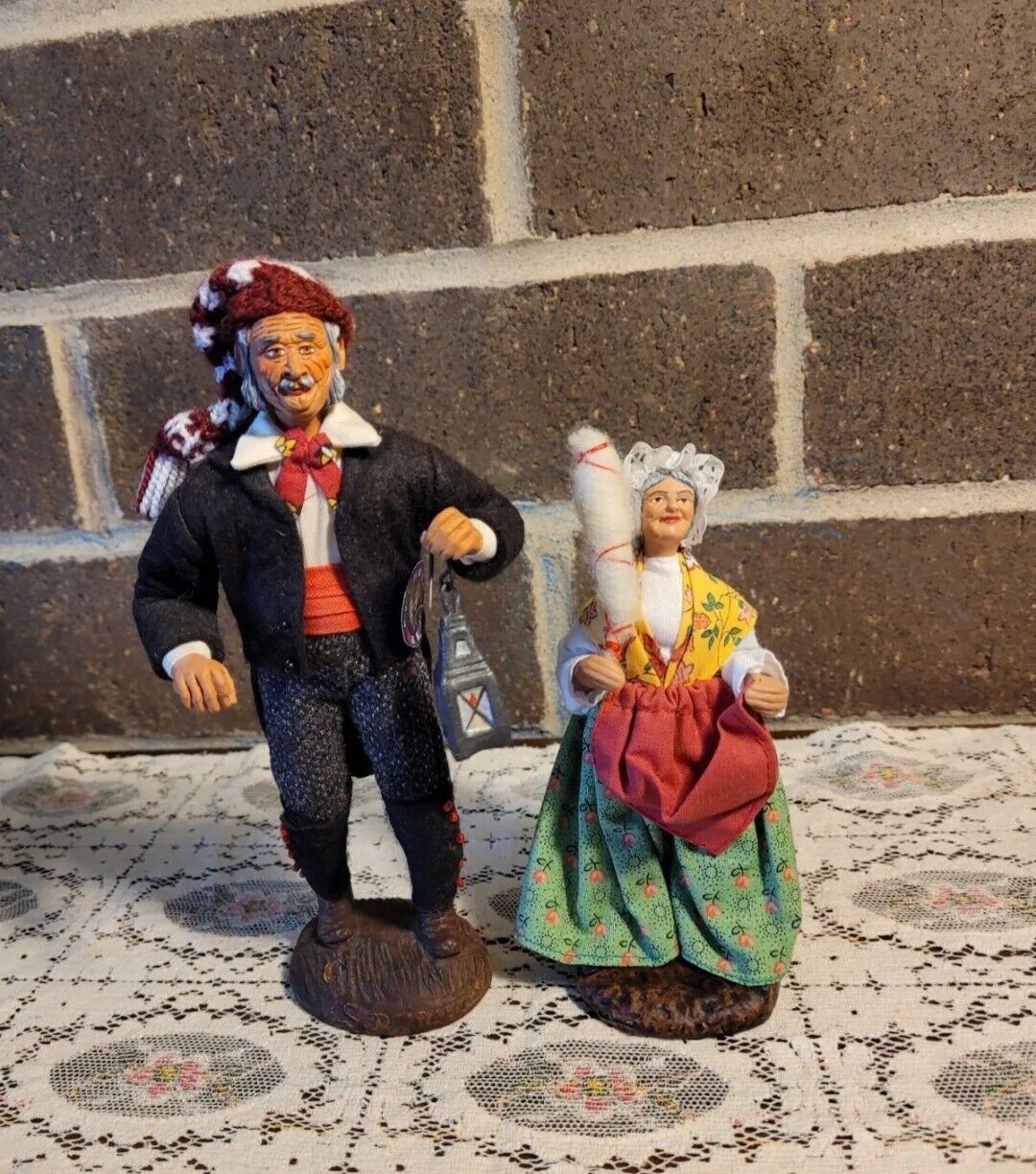 Two Santons Florence From Ptovence By Claude Carbonel Man And Woman Figurines...