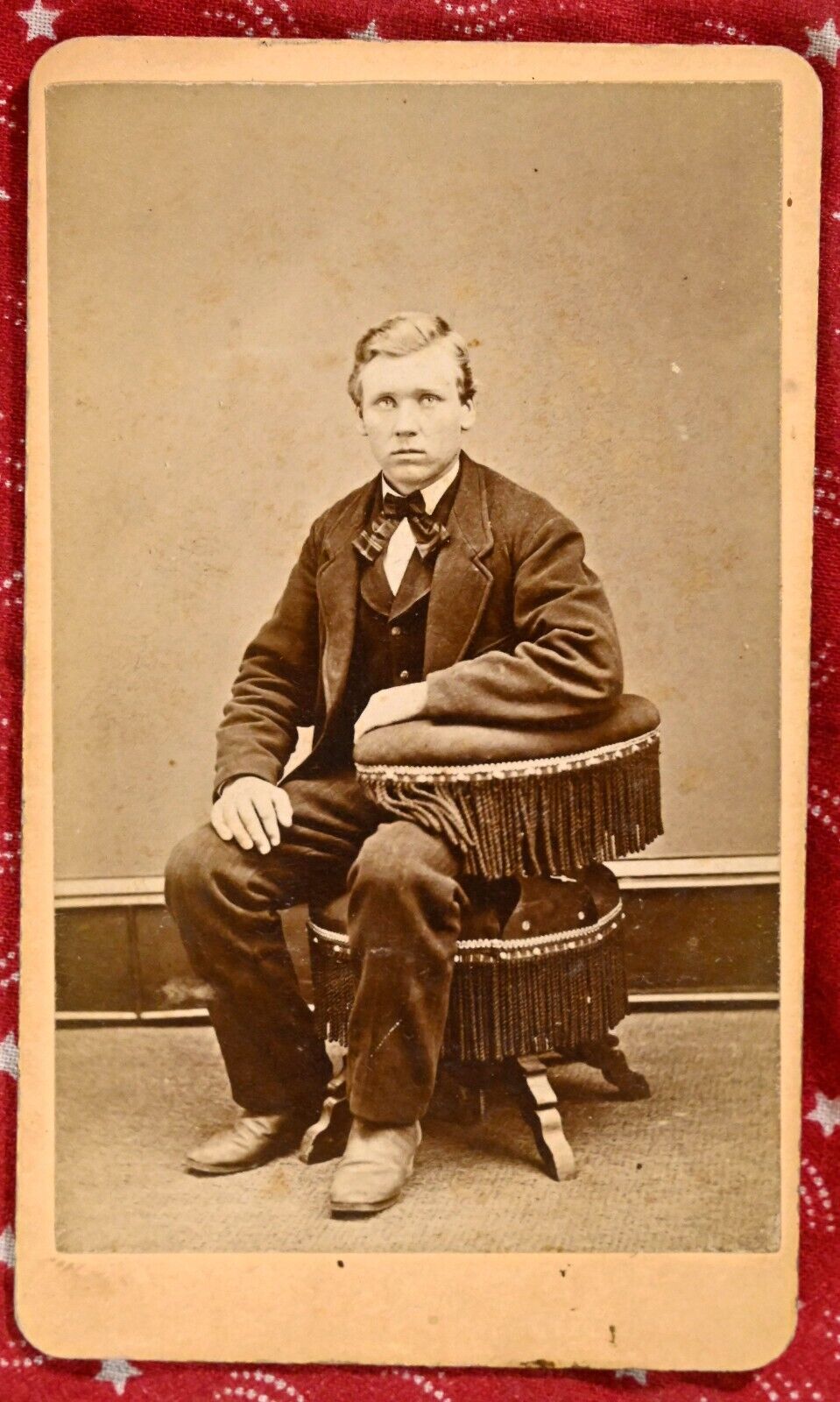 Early CDV Man in Unique Arm Chair; St. Peter, Minnesota; Antique Original Photo