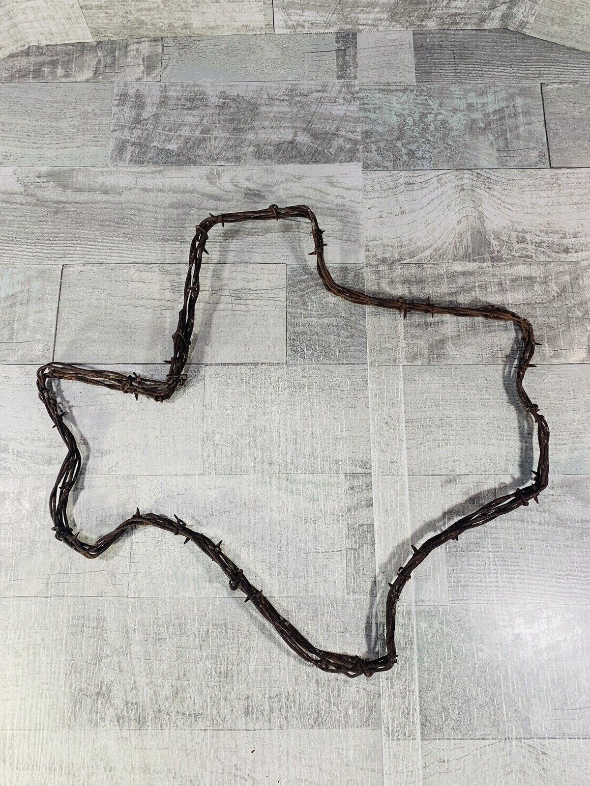 Large Vintage Real Barbed Wire Texas State Outline Rusted Aged Decor Wall Hanger