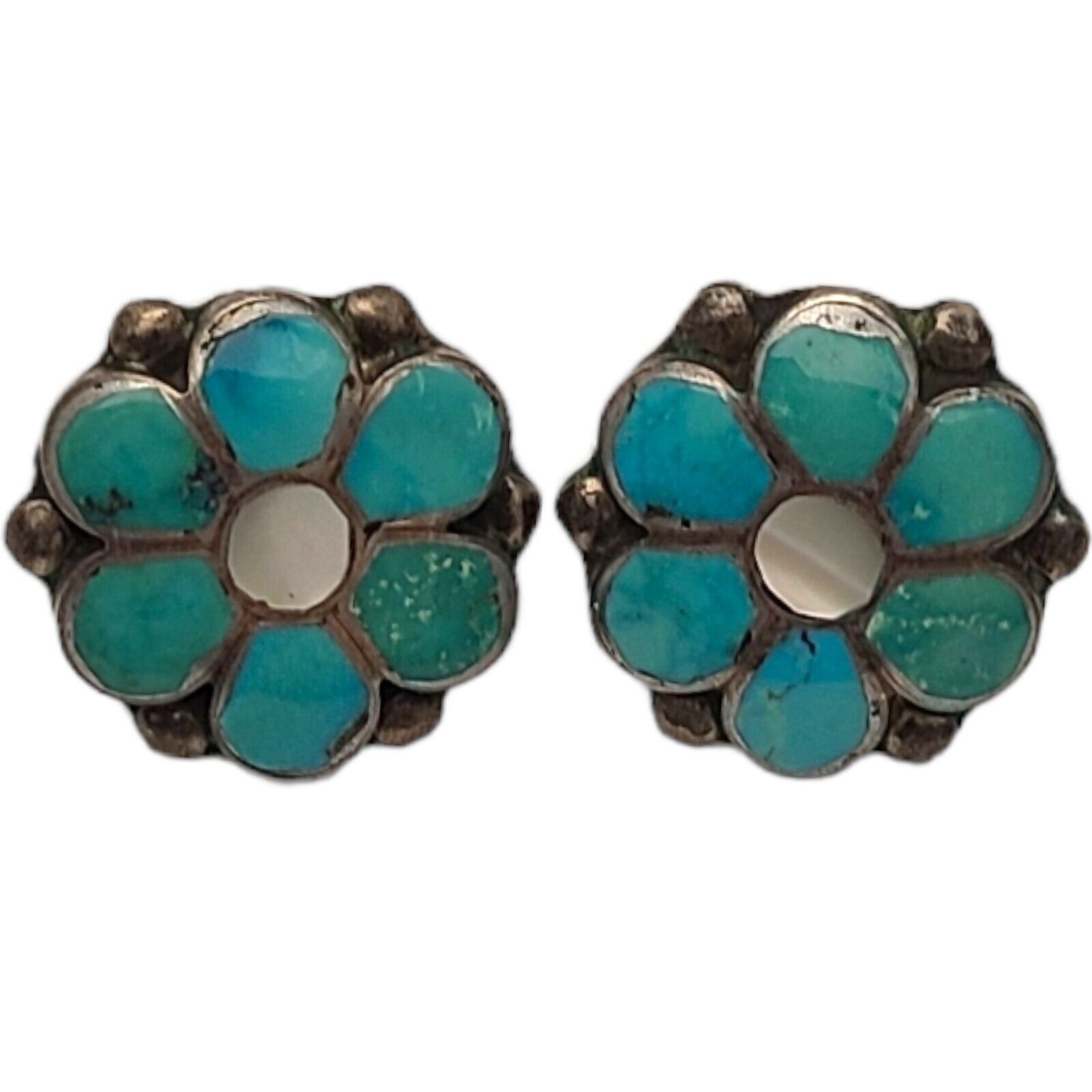 VINTAGE ZUNI INDIAN DISHTA STYLE SILVER INLAID TURQUOISE SCREW BACK EARRINGS