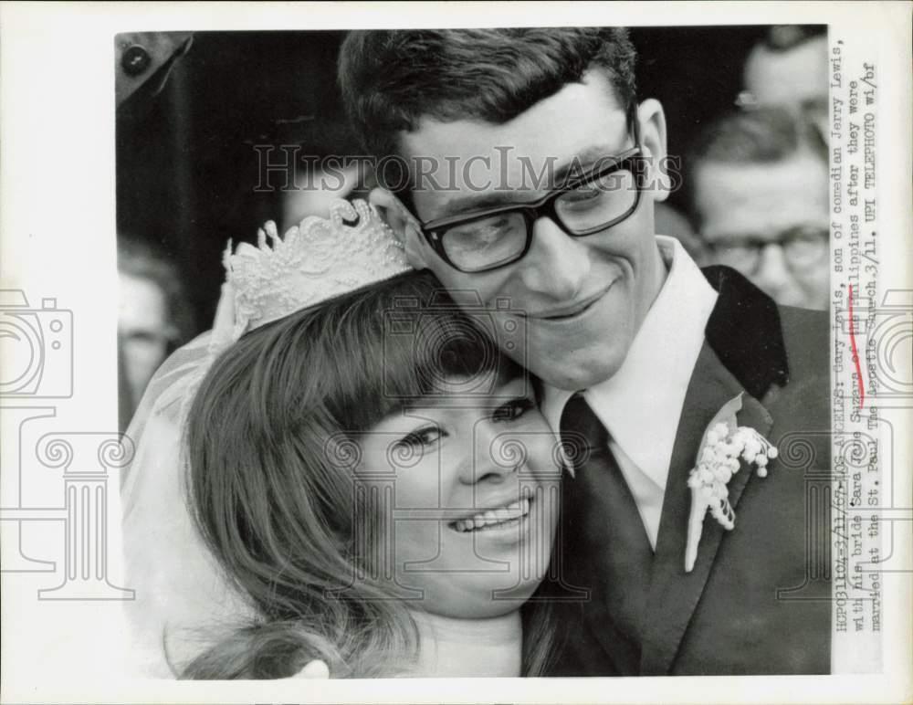 1967 Press Photo Gary Lewis with his bride Sara Jane Suzara in Los Angeles