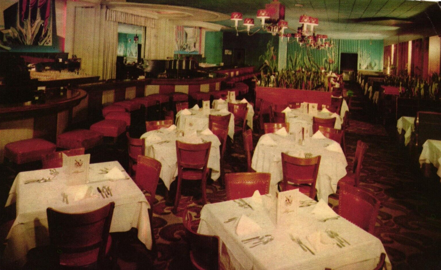 Vintage Postcard - 1957 Allgauer\'s Fireside Restaurant Chicago Illinois Interior