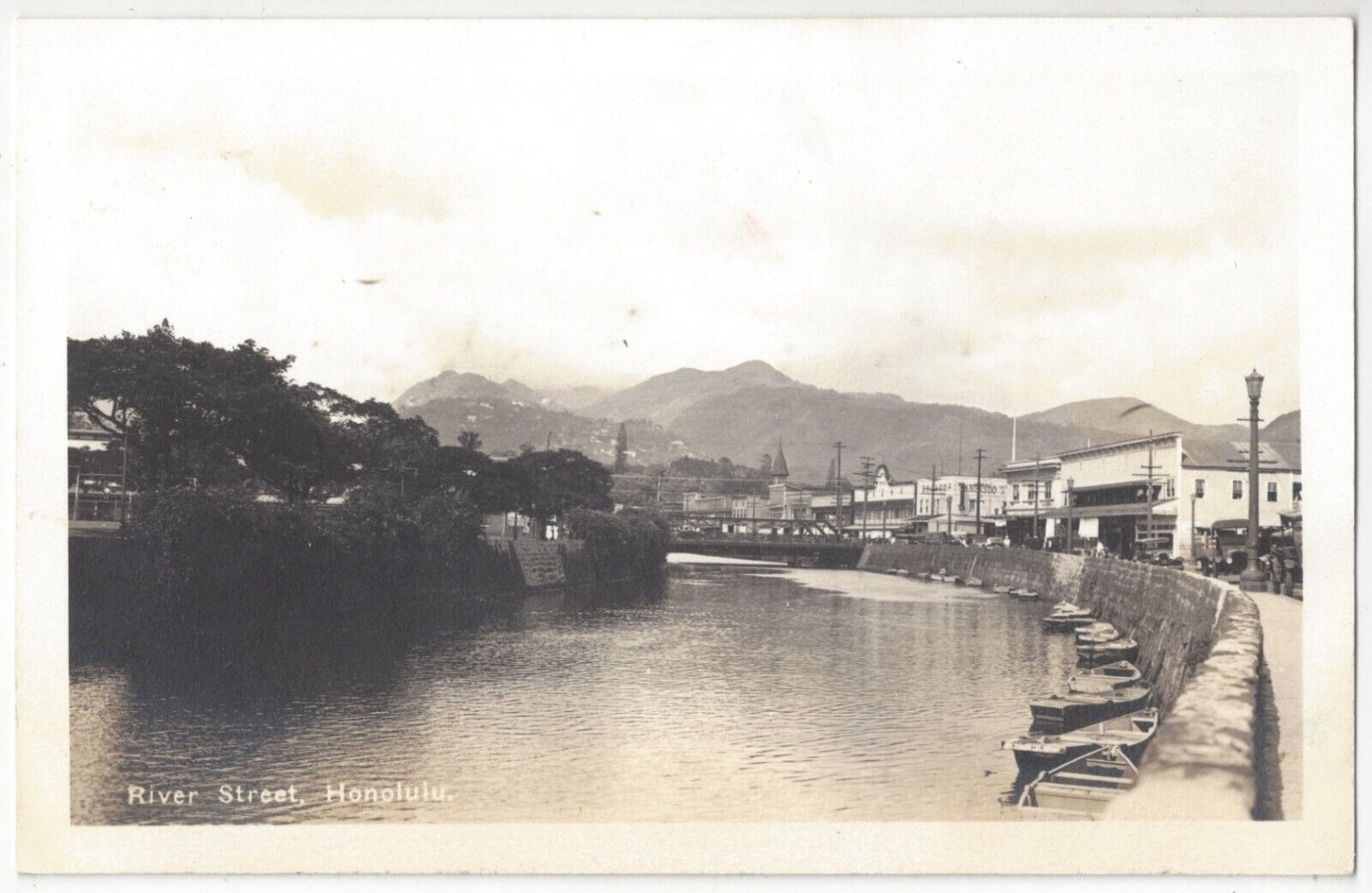 1930\'s Honolulu, Oahu, Hawaii - REAL PHOTO River Street - Vintage Postcard