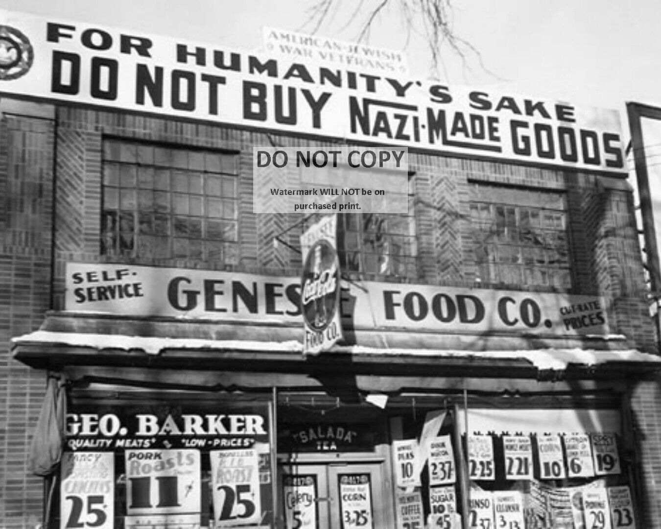 STOREFRONT SUPPORTING BOYCOTT OF NAZI GERMANY IN 1930s - 8X10 PHOTO (BB-512)