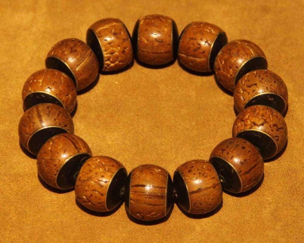 Wonderful Rare Tibet Old Buddhist Inlaid Coconut Shells Walnut Bracelet Amulet