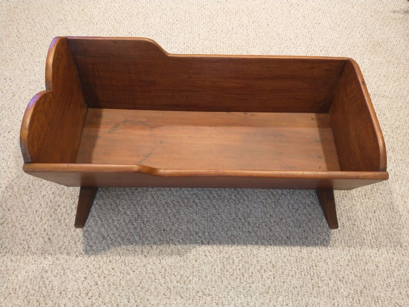 Antique Walnut Baby Cradle, early 1800\'s, with mattress