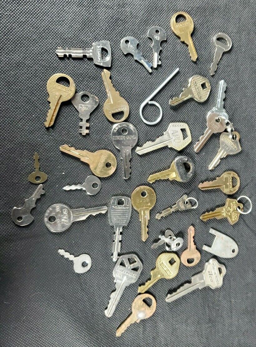 Mixed Lot Vintage Keys Ilco Master Sears Long Fort Lock Apo Craftsman Eberhard
