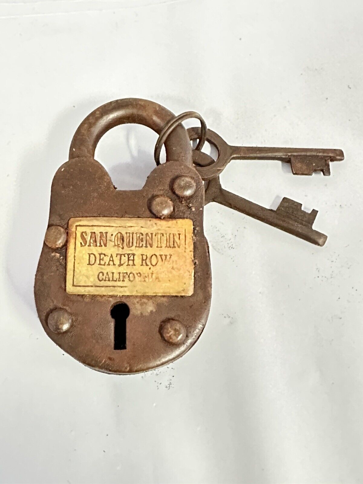 San Quentin Cast Iron Gate Lock Padlock Working Keys & Antique Man Cave Decor