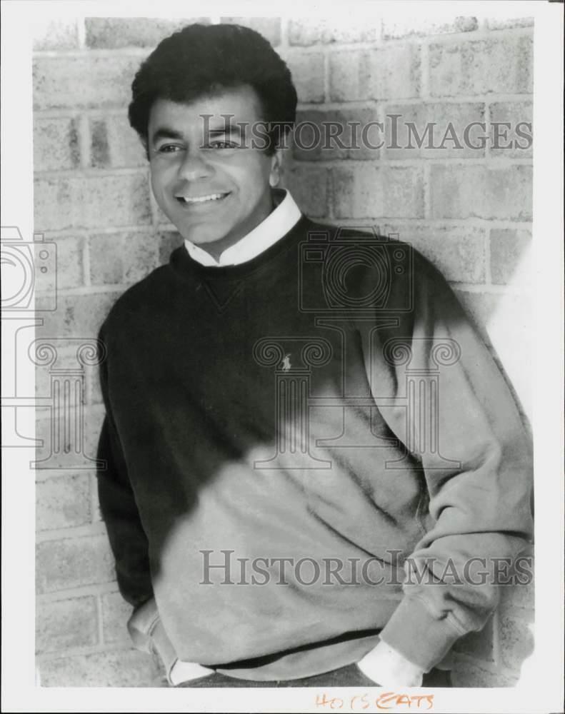 1995 Press Photo Singer Johnny Mathis - lrp89084