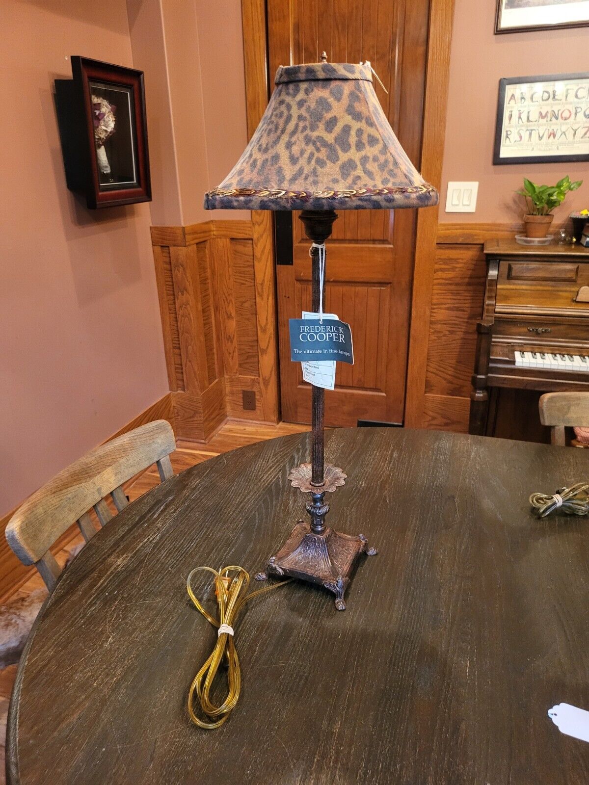 Vintage Frederick Cooper Brass Lamp 30\