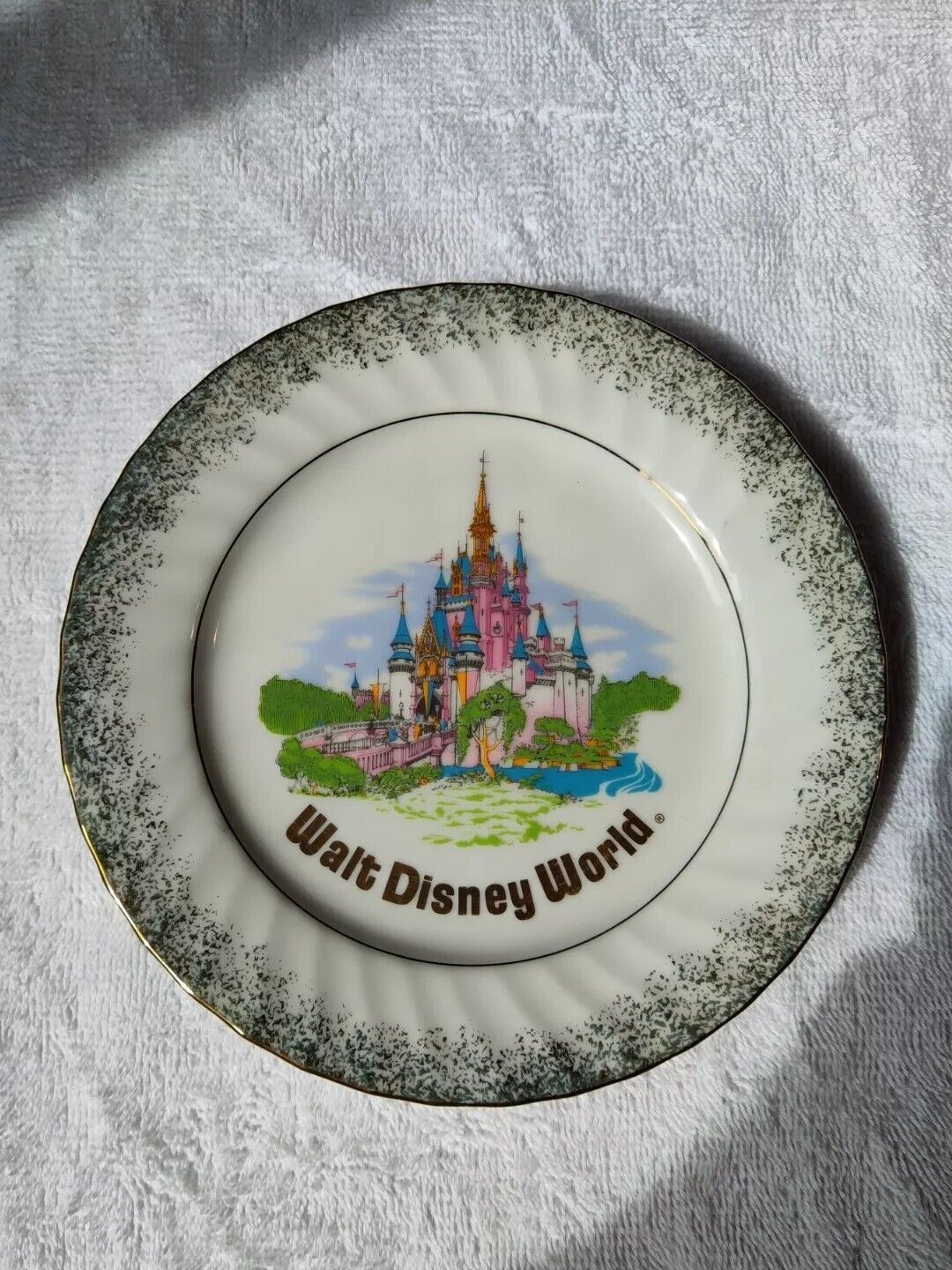 Walt Disney World Collectors Plate Made In Japan 6.75\