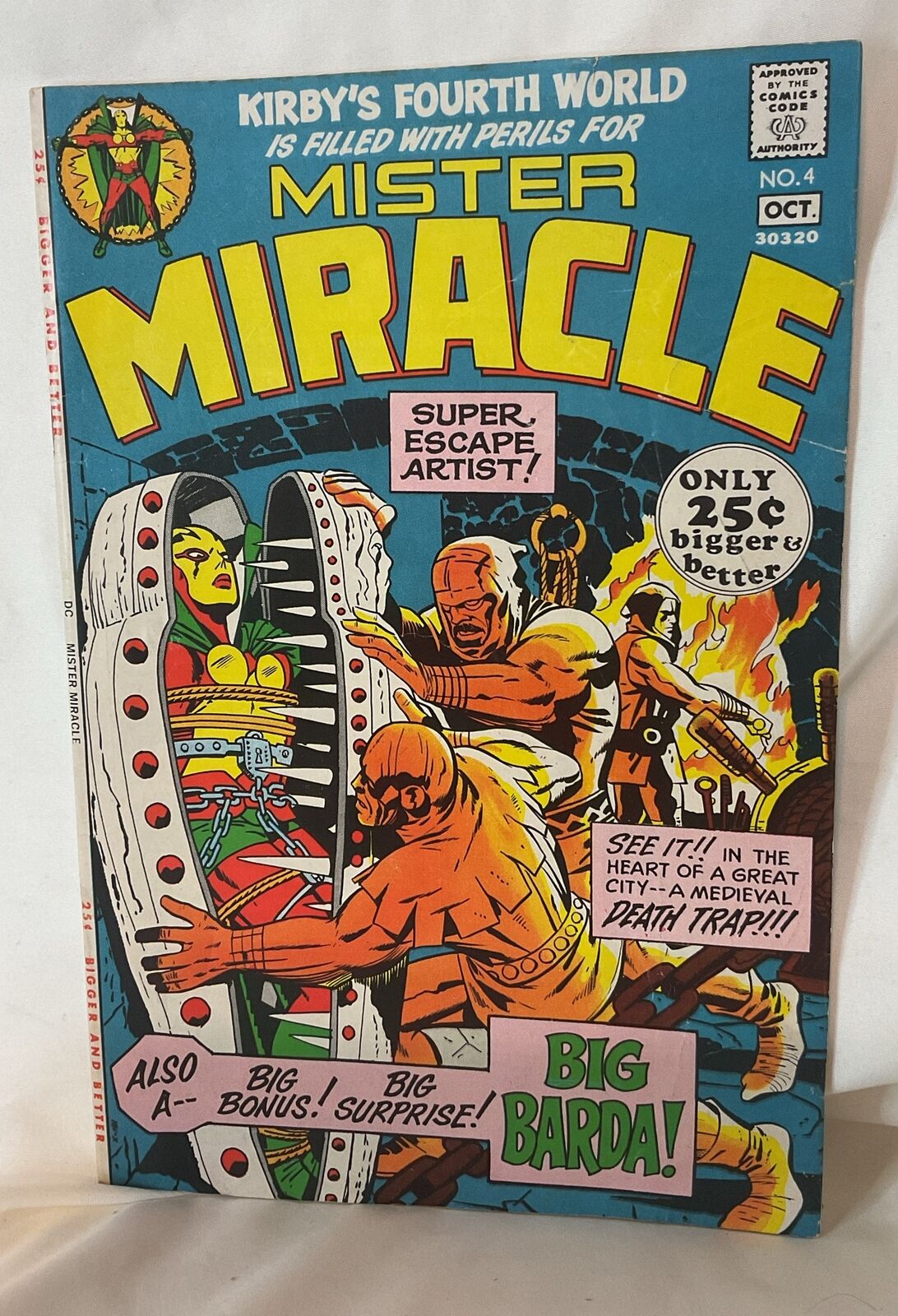 MISTER MIRACLE #4 1st appearance of Big Barda 1971. Comic Kirby”s 4 Th World
