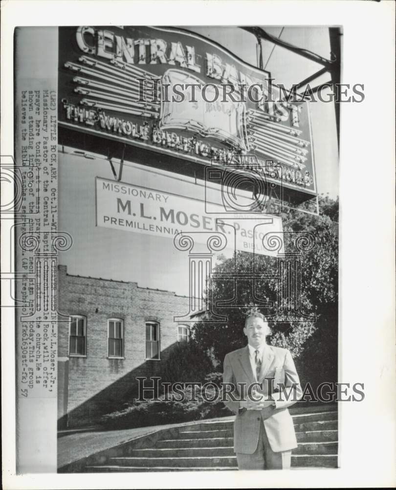 1957 Press Photo Central Baptist Church pastor M.L. Moser Jr. in Little Rock