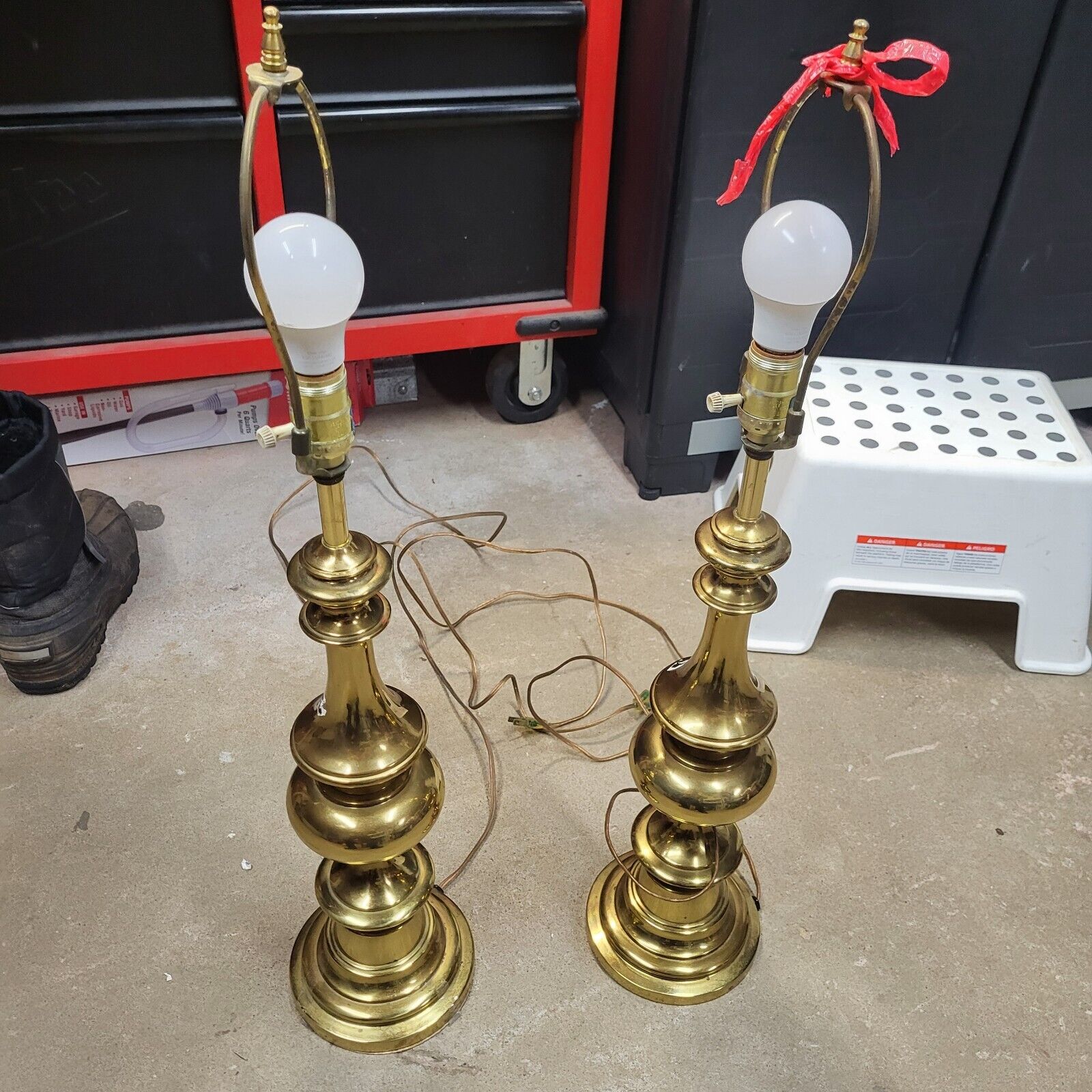 Matching pair Stiffel Brass table lamps 31 Inch