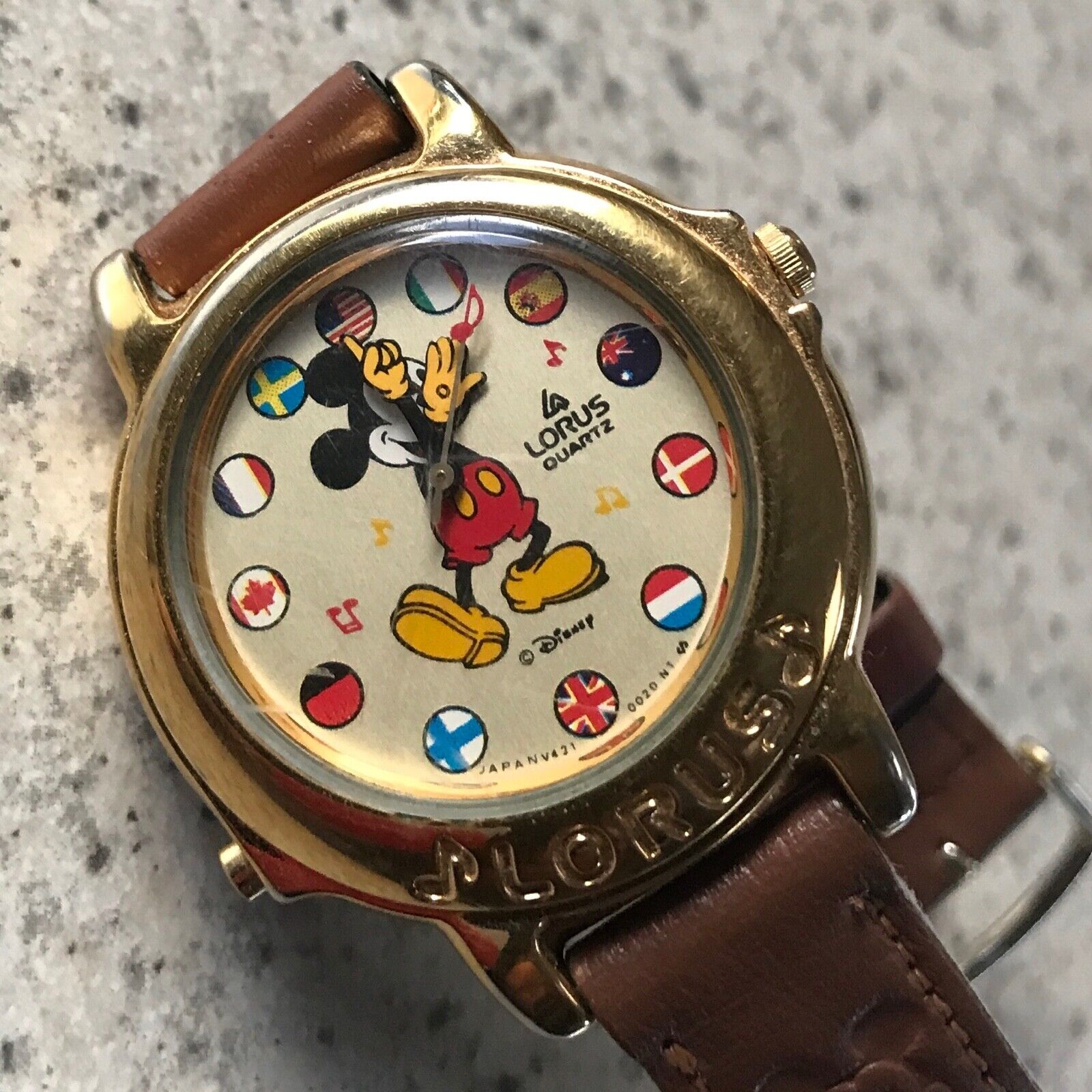 Vintage Lorus Mickey Mouse Watch Walt Disney It\'s A Small World TESTED Works