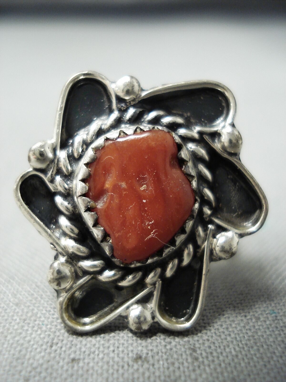 CHUNKY CORAL TWISTED STERLING SILVER VINTAGE NAVAJO RING