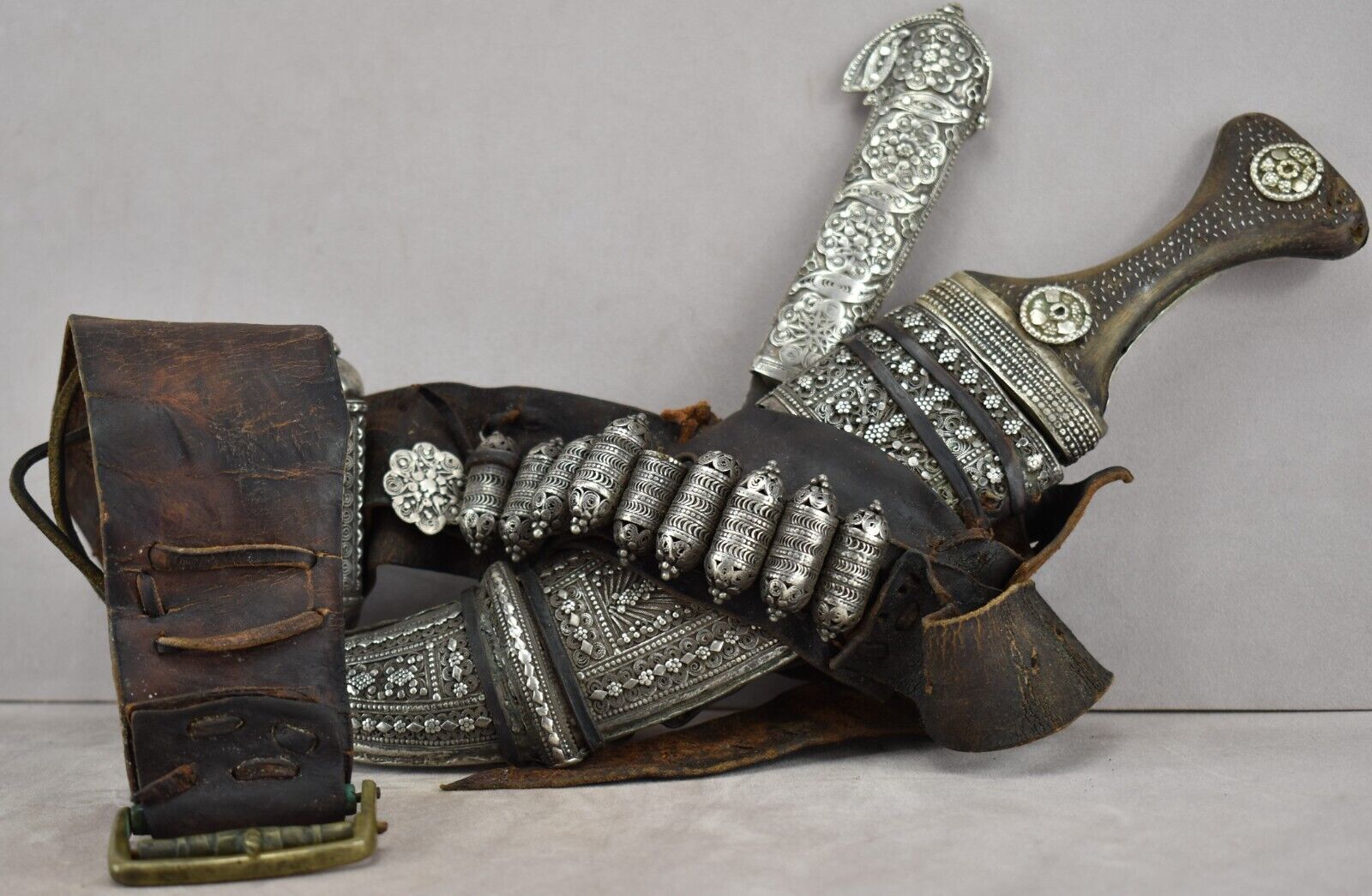 Rare Antique Yemen  Khanjar Dagger Jambiya Silver with  Belt Jewish Ethnic