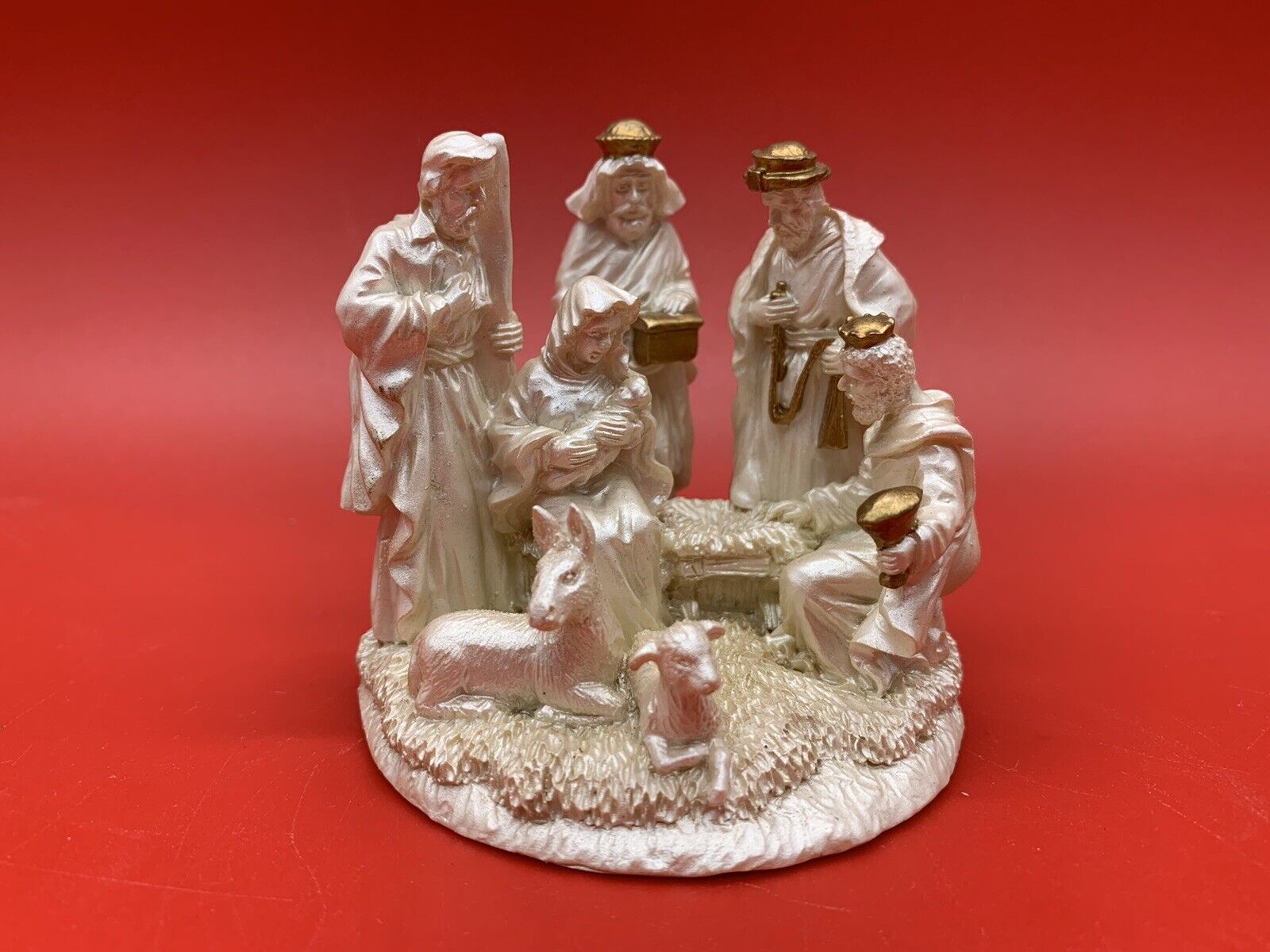 Vintage AGC Beautiful Nativity White & Gold Nicely Detailed w/ The Wisemen ExcCo