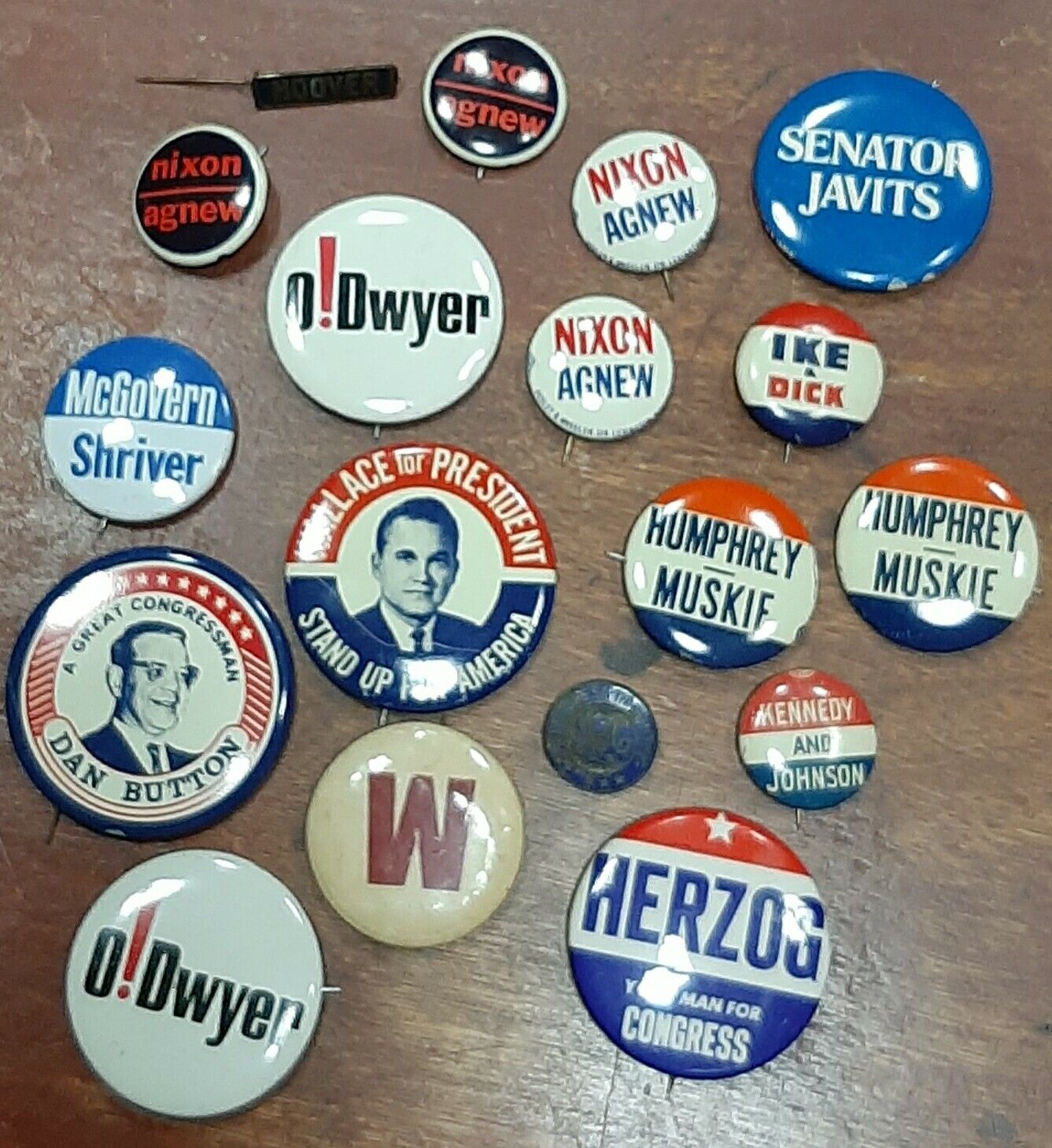 Lot of 18 vintage Presidential Campaign Pin Back Buttons 1960-70's era 