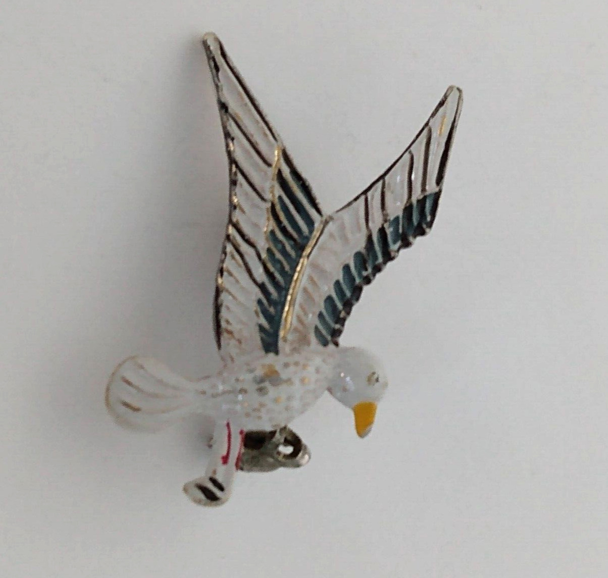 Lightweight Bird in Flight Black White Lapel Pin