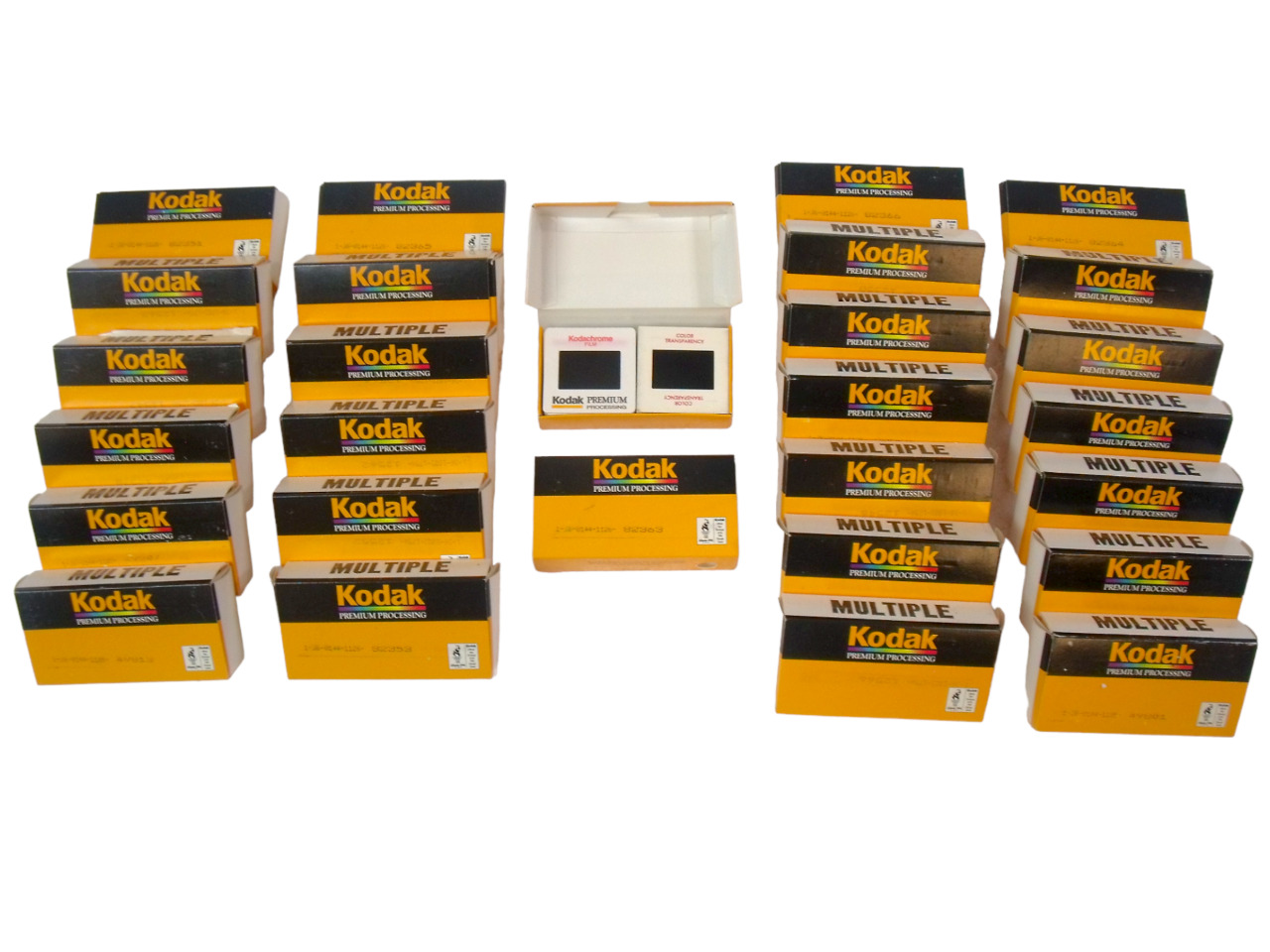 (Lot of 1000) Vintage Kodak Photo Film Slides 1980s-90s Amateur Pictures Labeled