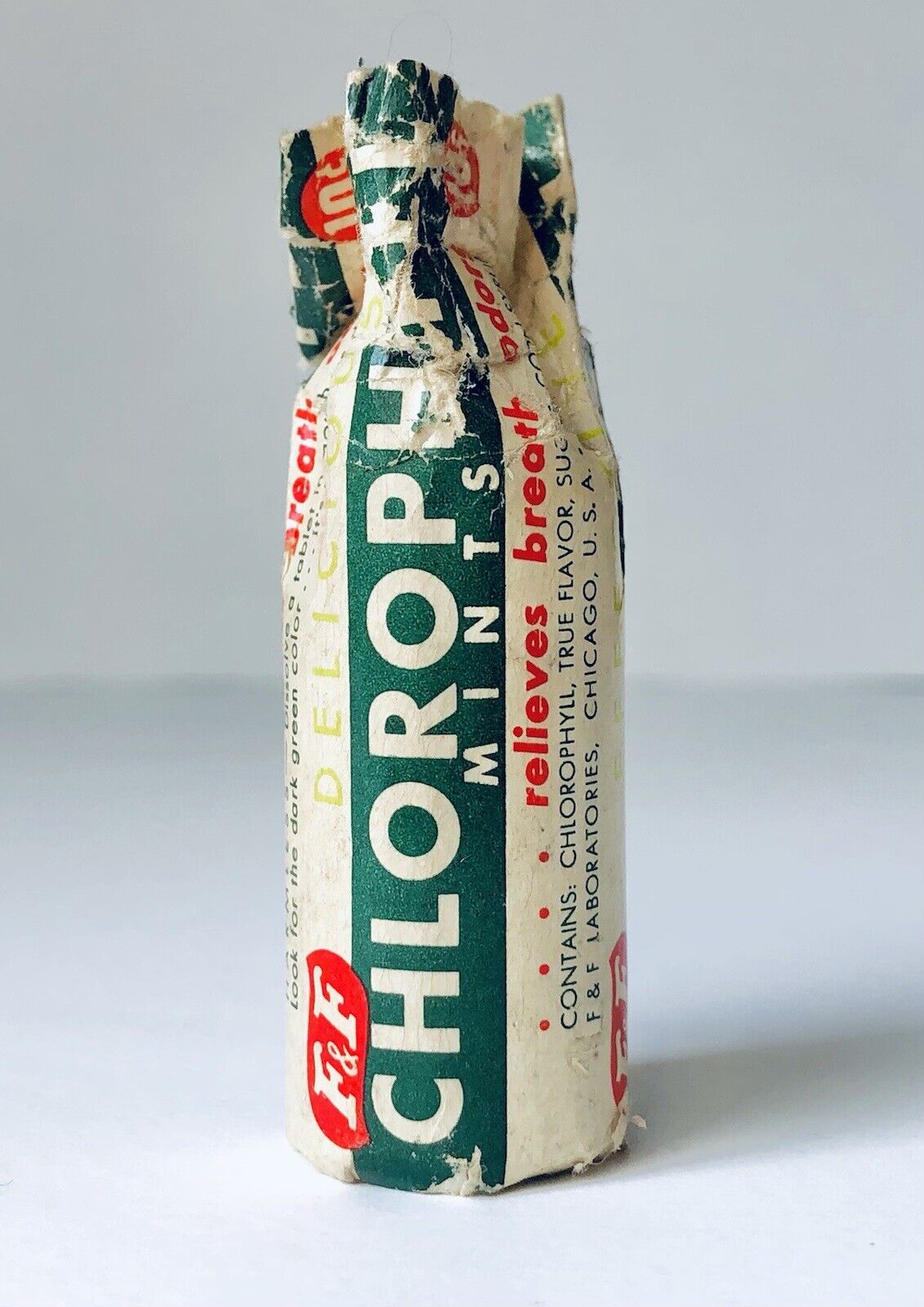 Vintage 1953 F&F Laboratories CHLOROPHYLL CANDY ROLL container 2.5” MINT PARTIAL